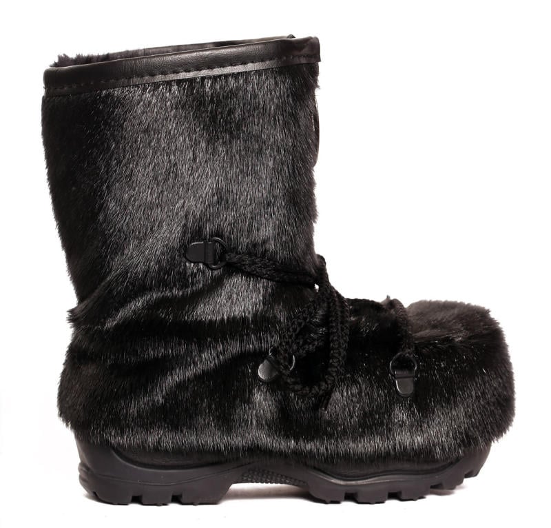 boots- youth blizzard seal fur